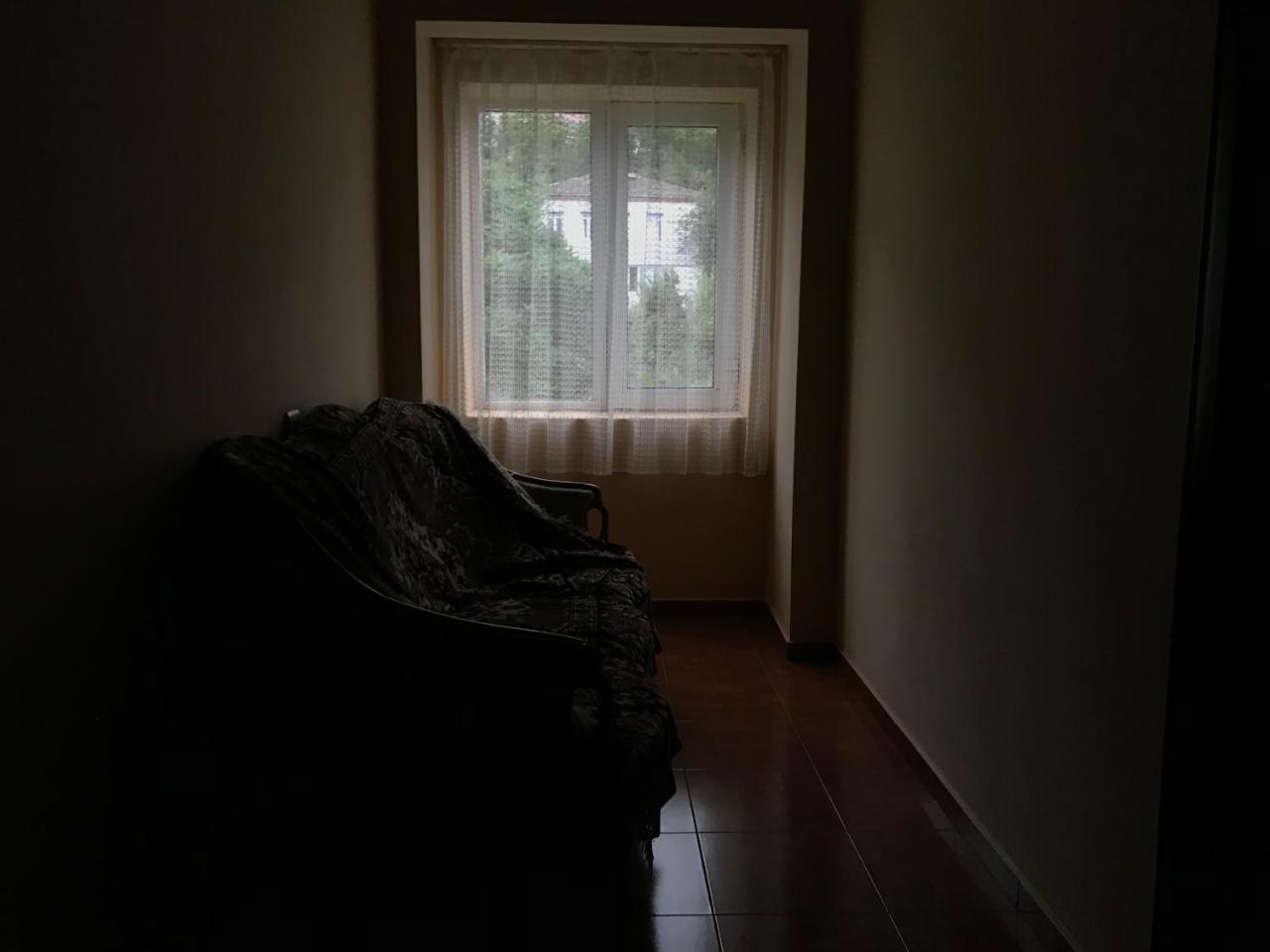 Temo'S Guesthouse Sarpi Exterior photo